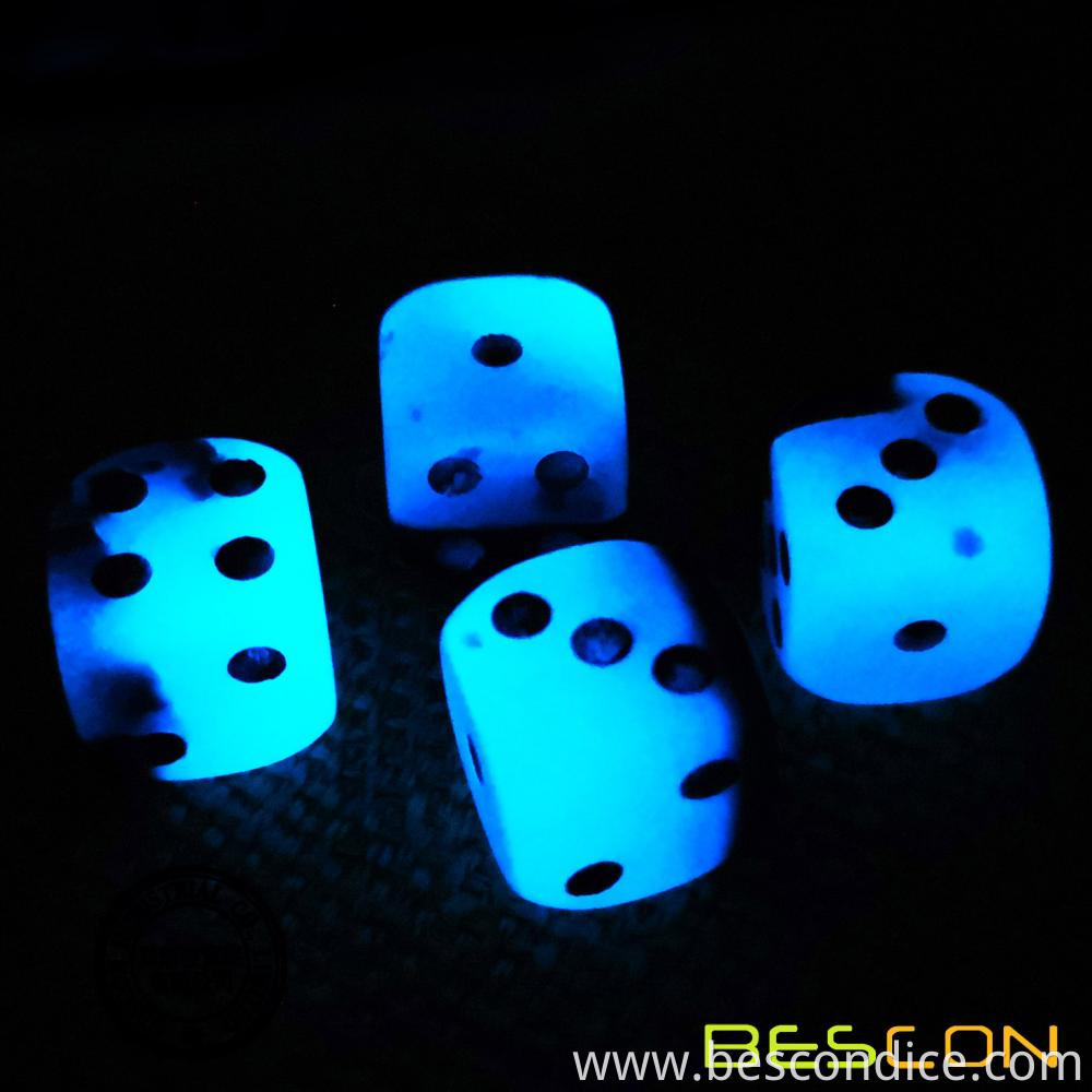 Luminous Glowing Game Dice 4 Luminous Glowing Game Dice 4